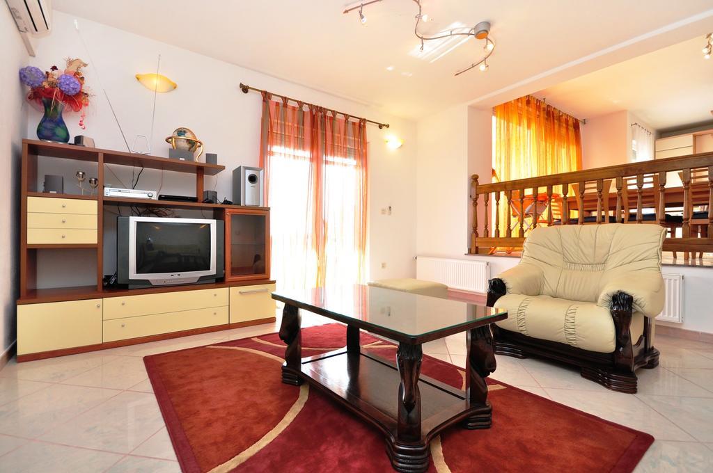 Apartment Luxury Cream Kaštela Δωμάτιο φωτογραφία